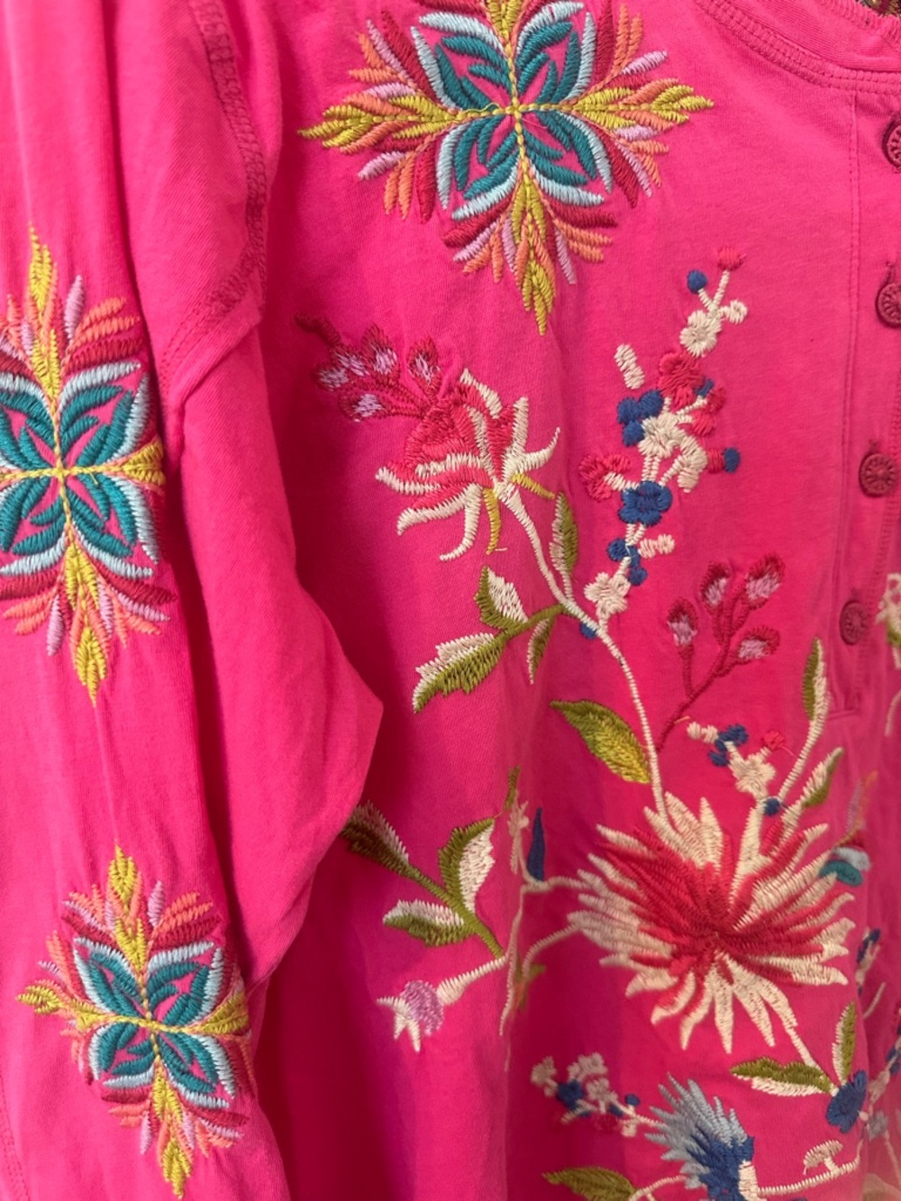 Johnny Was NWT Hot Pink Embroidered Long-Sleeve Henley Tunic - Picture 4 of 7